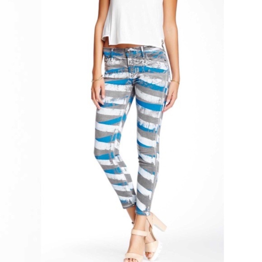 Brand New True Religion Halle skinny jeans- Paint stripes! So fun and cute!